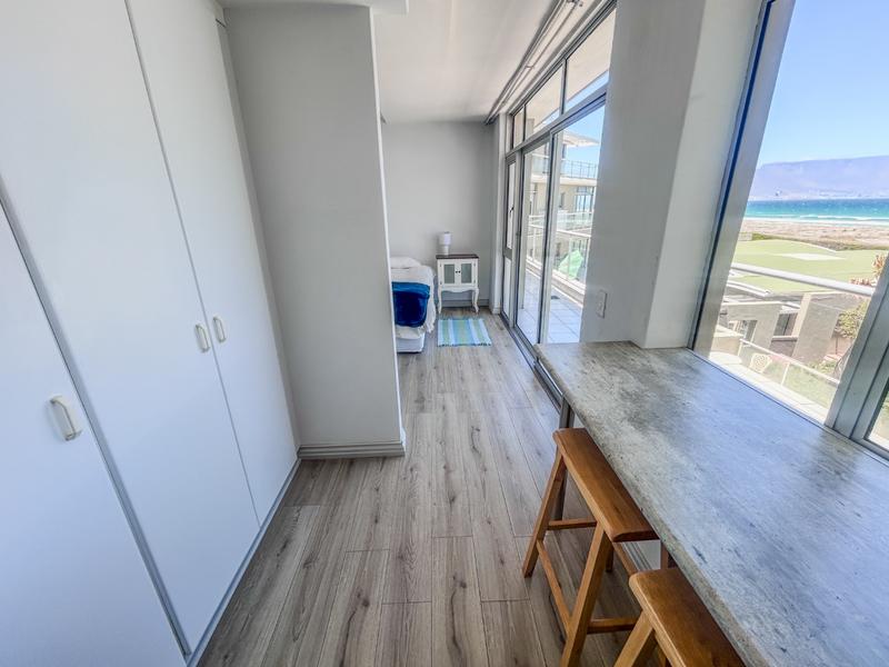 5 Bedroom Property for Sale in Dolphin Beach Western Cape